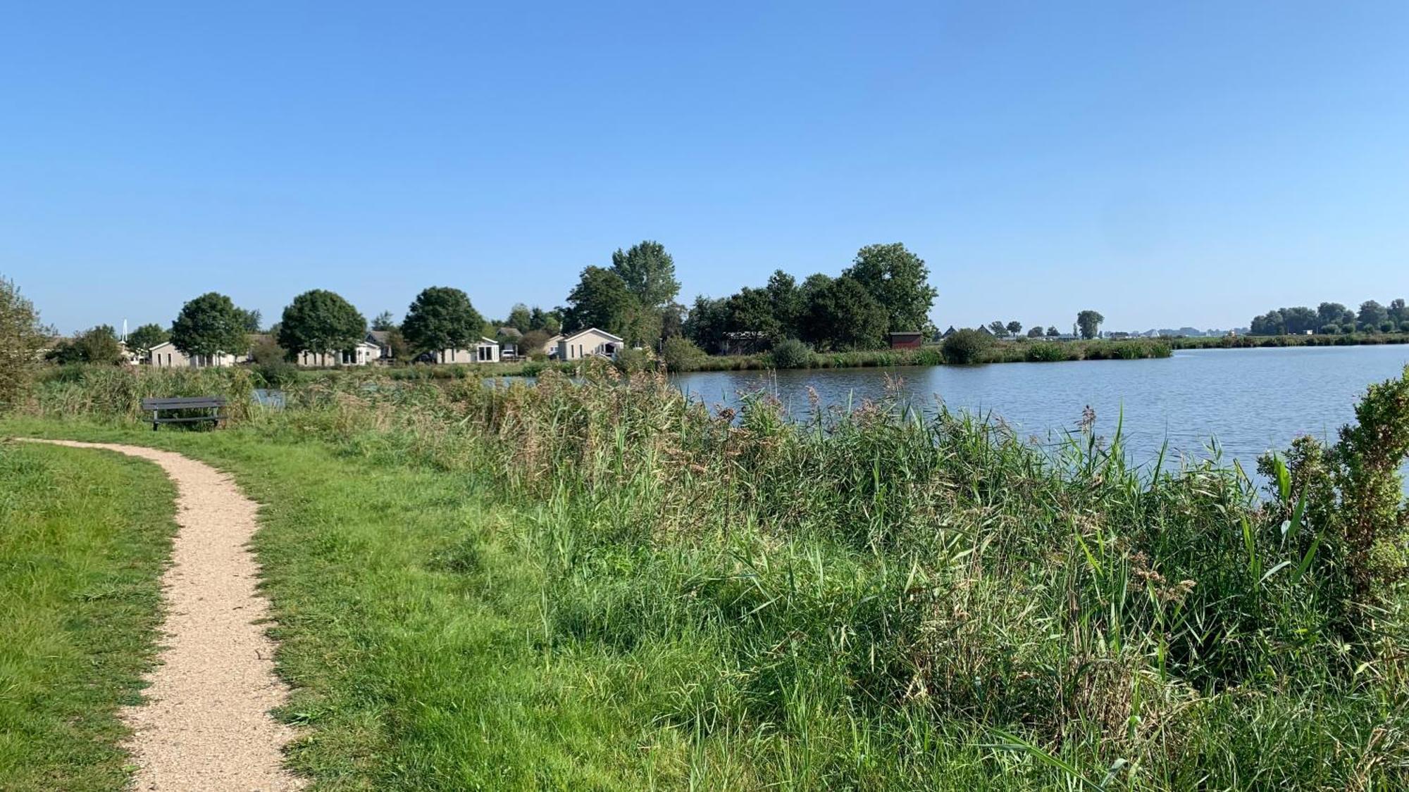 'T Paviljoenhus Bij Sneekermeer Offingawier Exteriér fotografie