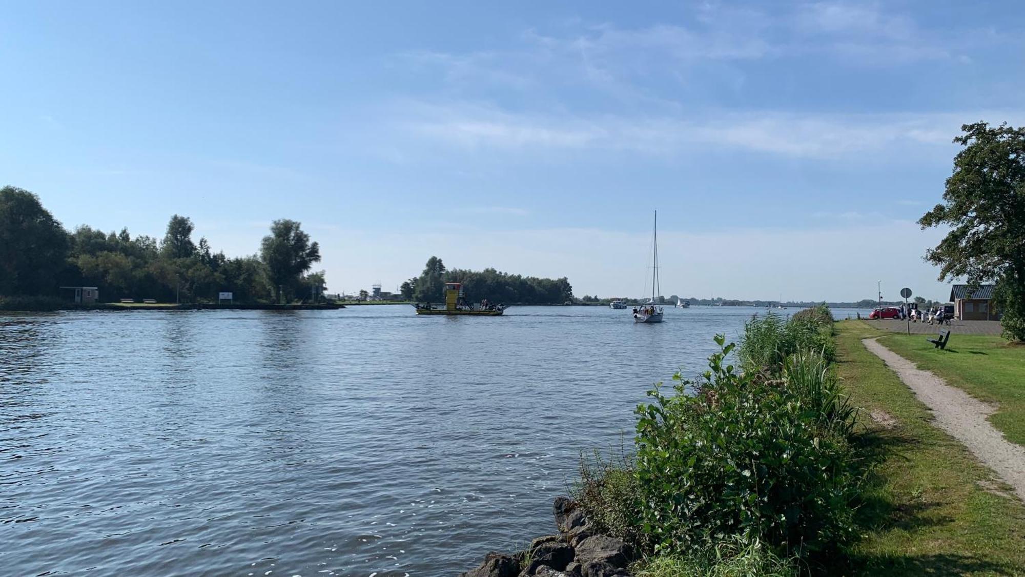 'T Paviljoenhus Bij Sneekermeer Offingawier Exteriér fotografie